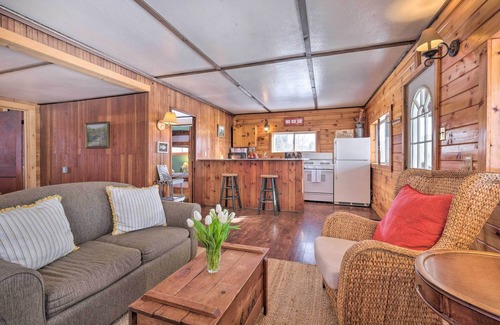 Rangeley Cottage | Picturesque Maine Getaway w/Lake Access!