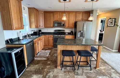 Saranac Lake House | Picturesque Mountain View’s *close to Mt Pisgah Ski center*Hot tub*