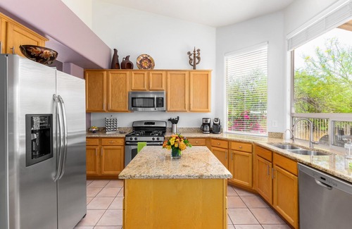 Carriage Trails House | Picturesque SW Desert Living, Very Private Pool, Hot Tub & Cruiser Bicycles