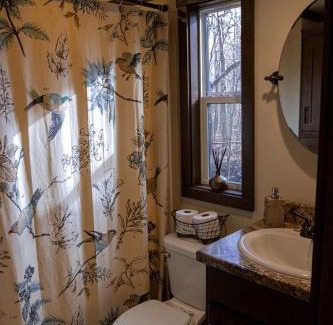 Monteagle House | Picturesque Tiny Cottage with Cozy Indoor and Outdoor in Tennessee