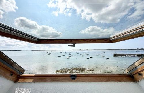 Port-Louis Apartment | Pieds dans l'eau ! T2 Top Cosy Vue mer 180