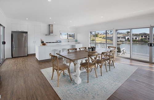 Paynesville House | Pier 37 - Light and modern, this stylish property offers genuine waterfront