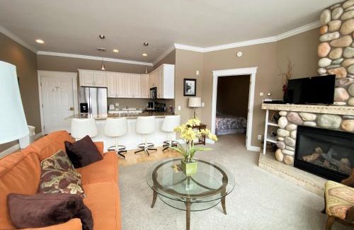 St Ignace Apartment | Pier Harbor #1