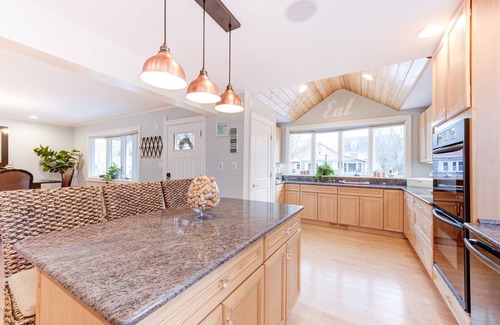 Shady Side House | "PIER JOY!" - 3BR WATERFRONT HOME W/PRIVATE DOCK