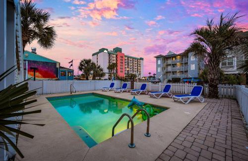 Surfside Beach House | Pier View Paradise Surfside