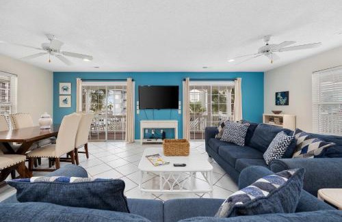 Surfside Beach House | Pier View Paradise Surfside