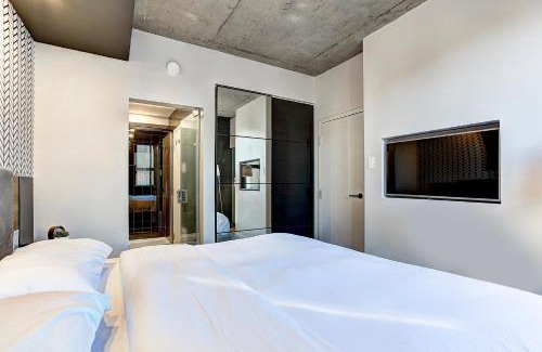 Shaughnessy Village Apartment | Pierce Boutique Apartments by Simplissimmo
