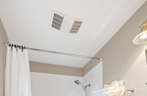 Springlake Apartment | Pierremont Common Loft