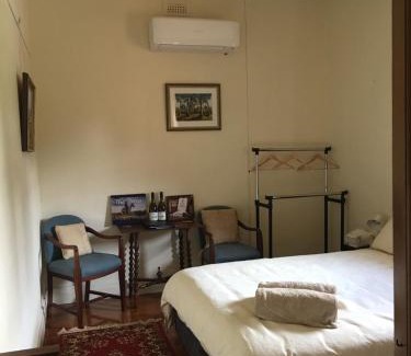 Hamilton Bed & Breakfast | Pierrepoint Accommodation