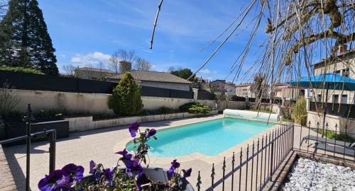 Usson-en-Forez House | Pierres et souvenirs