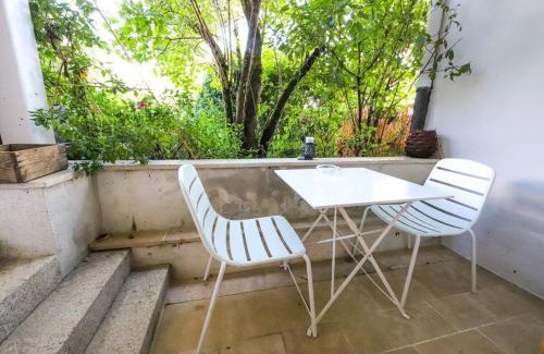 Annecy-le-Vieux Apartment | Pierres plates