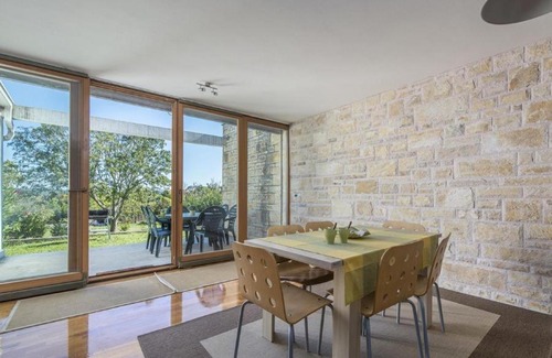 Dajla House | Pietra