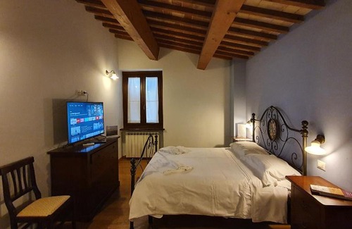 Castelraimondo House | Pietra Maula Agriturismo