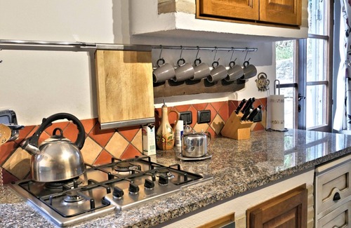 Pierantonio Apartment | Pietramelina- Beautiful Stone Farmhouse with Pool in Quiet Valley Setting