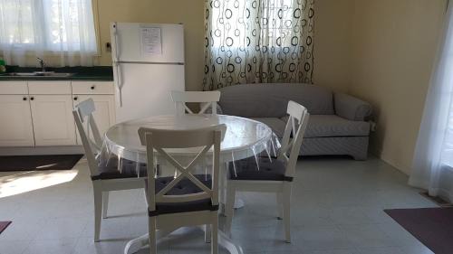 Bobcaygeon Other | Pigeon Hollow Park Cottages