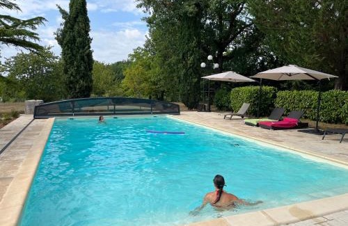 Monflanquin Bed & Breakfast | Pigeonnier de Claire Fontaine