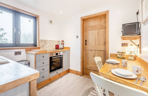 Hythe Cottage | Piglets House - UK43488