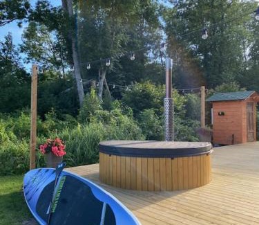 Saaremaa Ski Chalet | Pihla Rannamaja sauna ja kümblustünniga