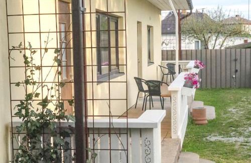 Kuressaare Apartment | Pihtla tee külaliskorter 1