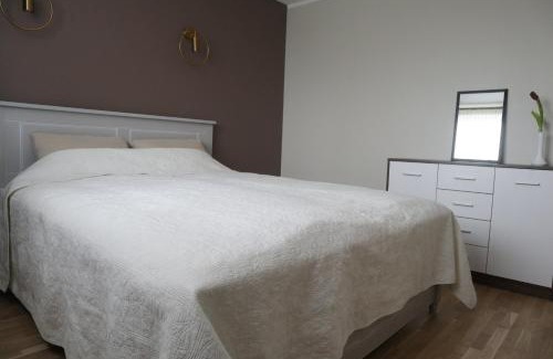 Kuressaare Apartment | Pihtla tee külaliskorter 4