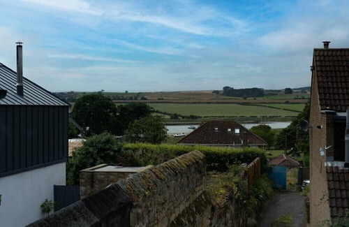 Alnmouth Cottage | PILOTS REST, pet friendly, country holiday cottage in Alnmouth