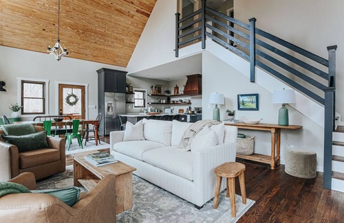 Nellysford House | Pilotview Hollow - *NEW* Luxury Nelson Co Retreat