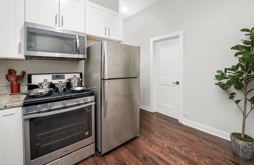 Lower West Side Apartment | Pilsen Apartment Near Downtown Chicago