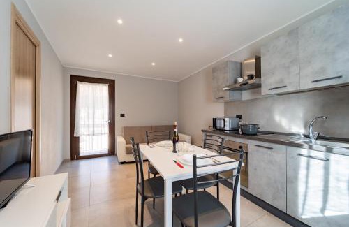 Roccasparvera Apartment | Pinas house