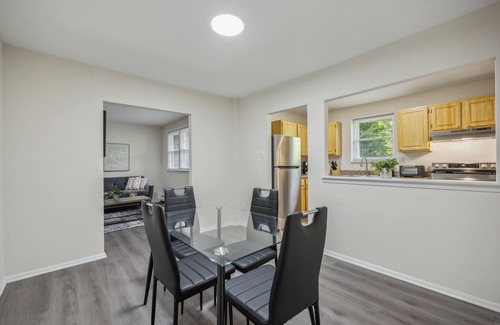 Newark Apartment | Pine Brook 818 I Pool Gym I Free Parking !
