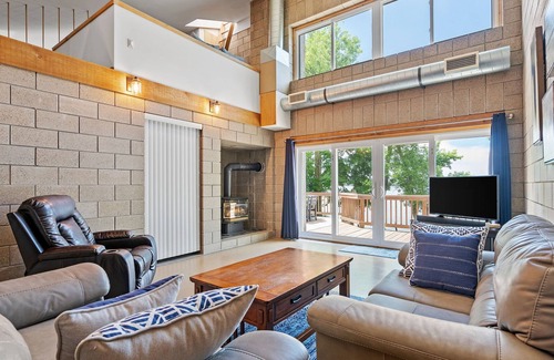 Pine City House | Pine City Escape – Eco-Friendly on Pokegama Lake