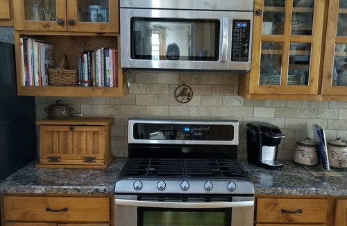 Ossipee House | Pine Haven Retreat-Your perfect lake cottage getaway!