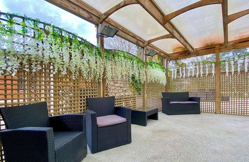 Camerton Cottage | Pine Lodge - UK46279
