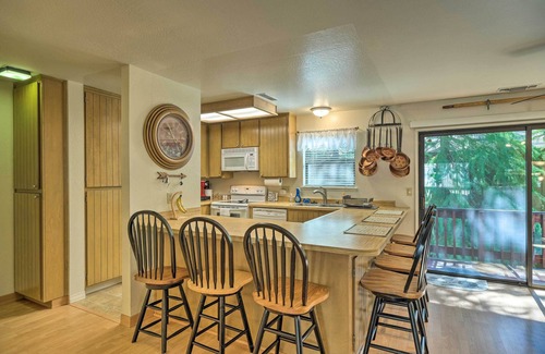 Groveland House | Pine Mountain Lake Haven w/Spacious Deck!