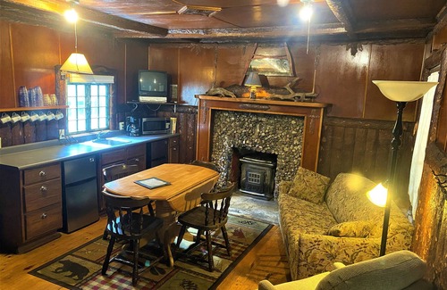 Hill City Cabin | Pine Rest Cabins