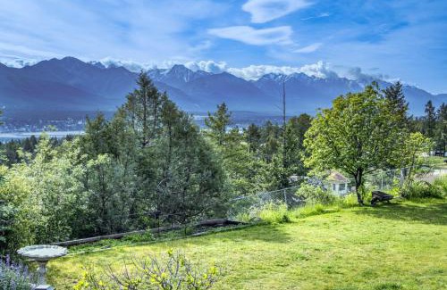 East Kootenay House | Pine Ridge, Log Home with Lake View and Backyard