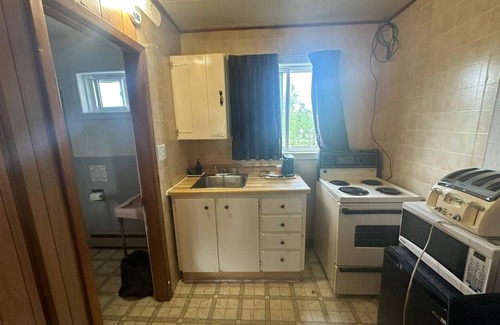 Timmins Hotel | Pine Ridge Motel