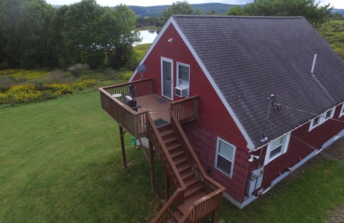 Fly Creek Apartment | Pine Row Manor Studio Apartment 5 minute drive from the cooperstown Dream Park