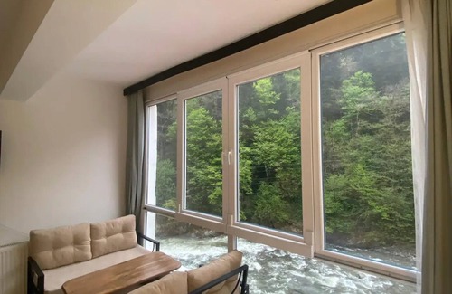 Ayder House | Pine Suit with river view