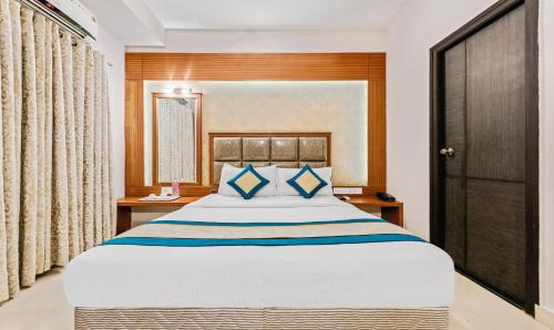 Thousand Lights Hotel | Pine Tree Boutique Hotel