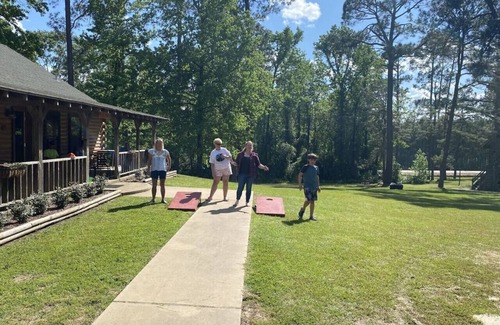 Woden Cabin | Pine Tree Cabin at Tall Timbers Retreat! Sleeps 12