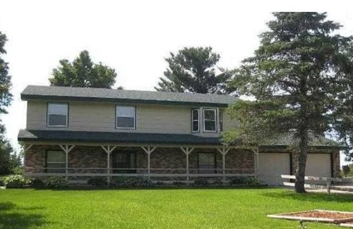 Isanti House | Pine Tree Ranch