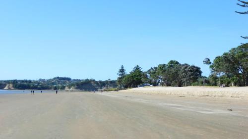 Orewa House | Pine Unit Orewa Beach
