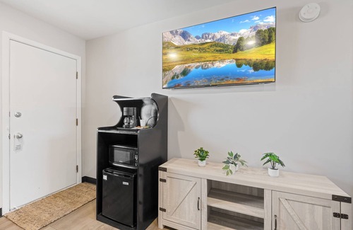 Virginia Hotel | Pine View Inn