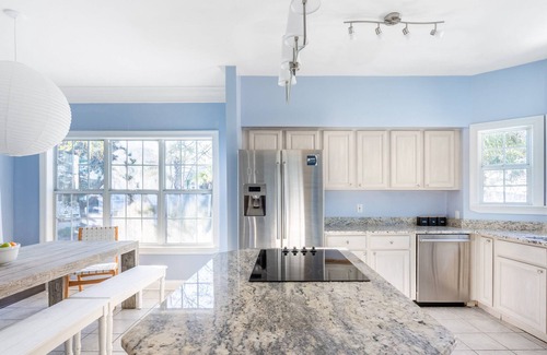 Crystal Shores House | Pineapple by AvantStay | Spectacular Destin Getaway Only 1 Block To Beach