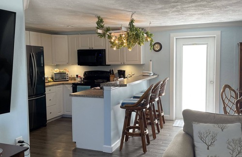 Englewood South House | Pineapple Cottage