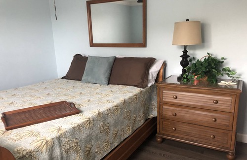 Englewood South House | Pineapple Cottage