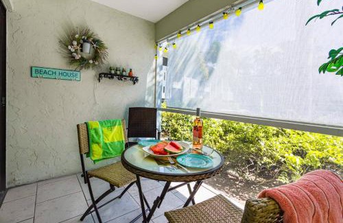Siesta Key House | Pineapple Cove Walk to Beach