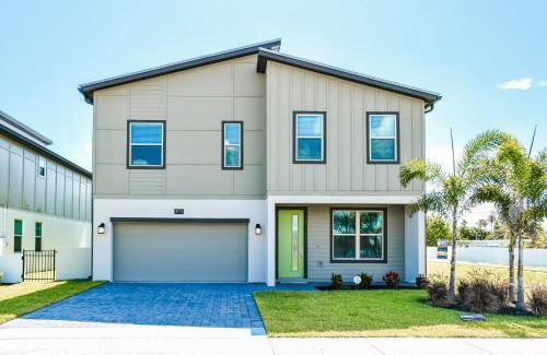 Melbourne Beach House | Pineapple Paradise