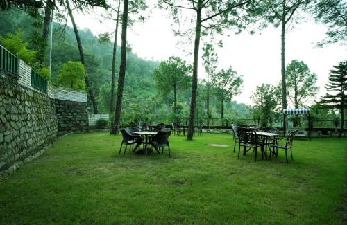 Dharampur Resort | Pineland Resorts & Chalets Kasauli