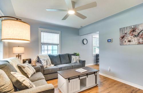 Pinellas Park House | Pinellas Park Home Swim, Golf, Grill and More!